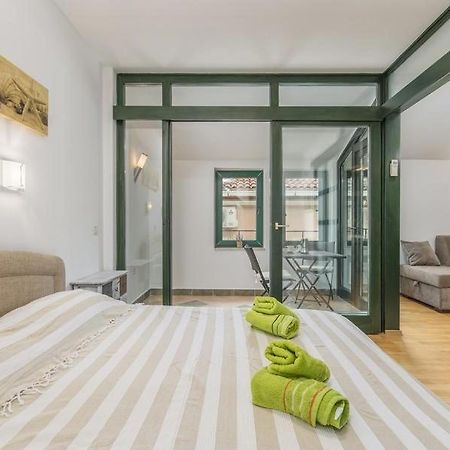 Apartment Matea Новиград Екстериор снимка