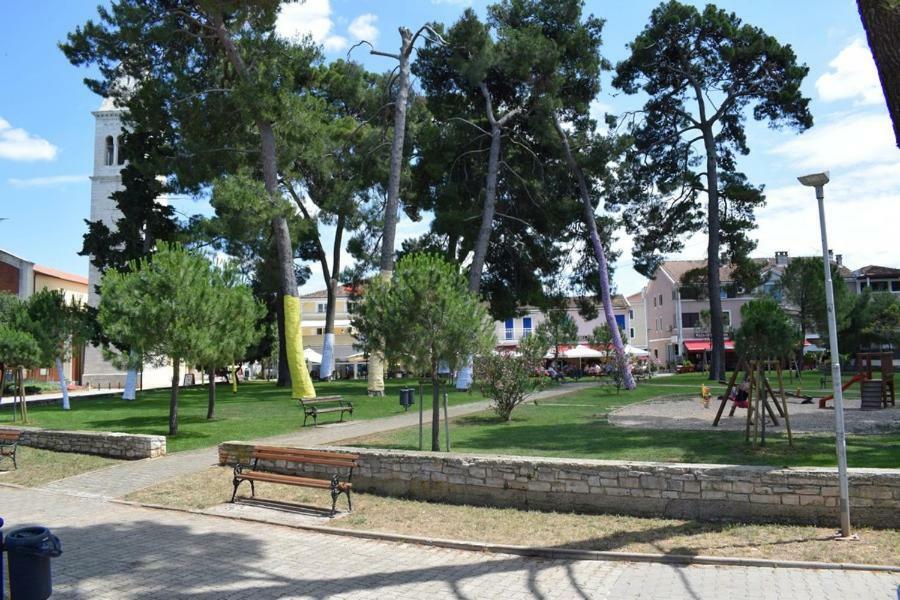 Apartment Matea Новиград Екстериор снимка